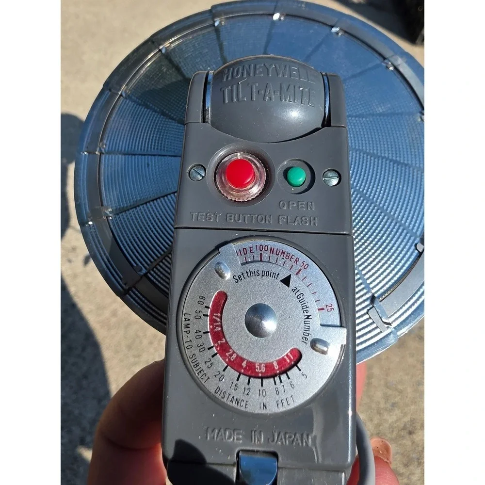 Honeywell Tilt-A-Mite Vintage Folding Fan Flash Unit Made in Japan Grey Silver
